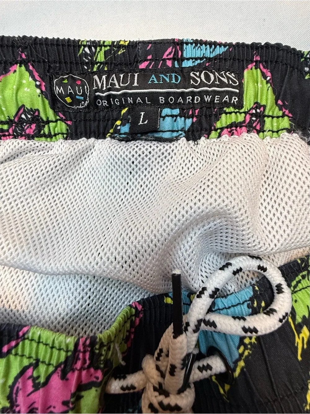 Maui and Sons bold maui